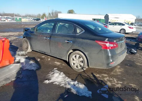 2017 Nissan Sentra S z USA, uszkodzony, nr VIN 3N1AB7AP2HY391465